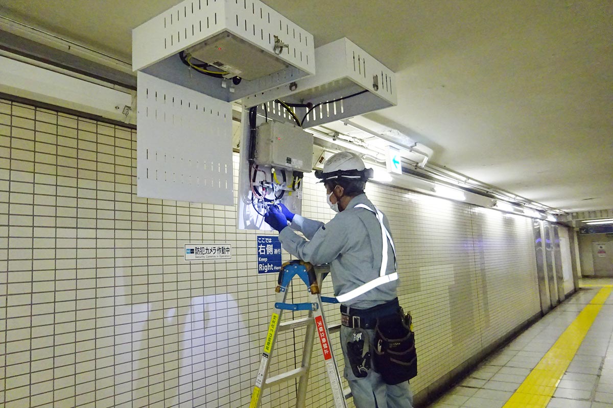 地下鉄構内工事風景